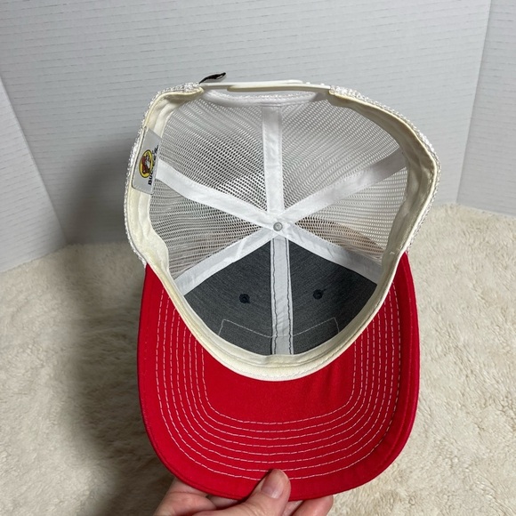 Buc-ee's Red and Black Cap - Picture 5 of 6